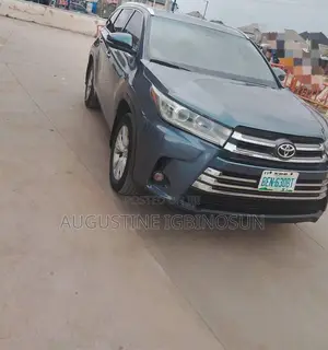 Toyota Highlander 2016 Blue