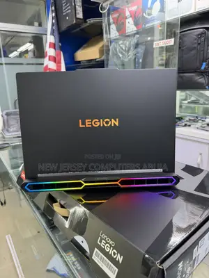 New Laptop Lenovo Legion Pro 7 32GB Intel Core Ultra 9 SSD 1T