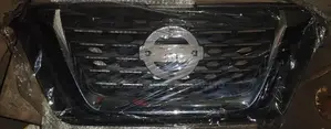 Front Grille Nissan Kick 2014