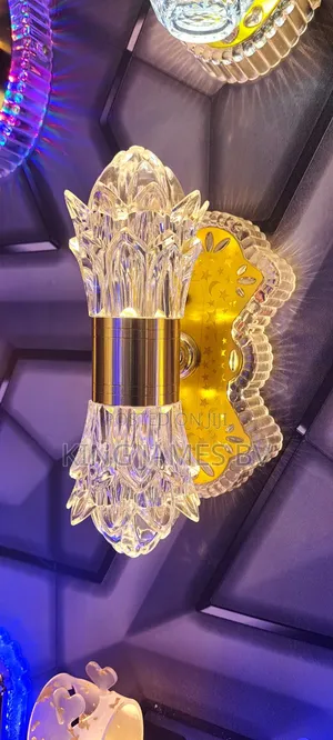 Temple Led Wall Bracket Light