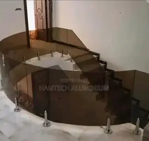 Spiral Bend Tempered Glass Staircase