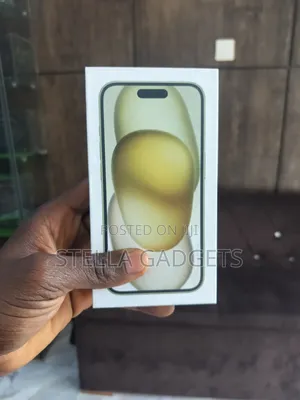 New Apple iPhone 15 128 GB Yellow