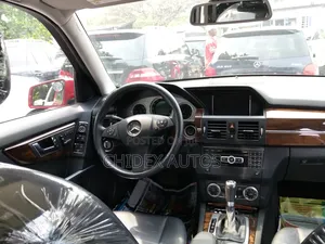 Mercedes-Benz GLK-Class 2012 Red