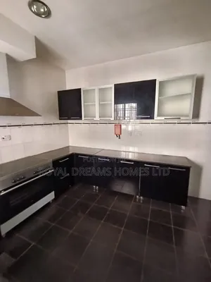 4bdrm Block of Flats in Maitama for rent