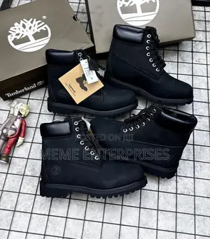 Black Timberland Boot::