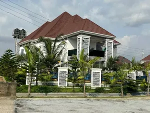 Furnished 6bdrm Duplex in Idu for sale