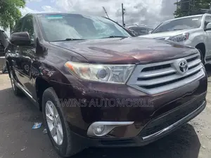 Toyota Highlander Limited 3.5l 4WD 2013 Burgundy