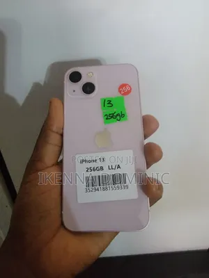 Apple iPhone 13 256 GB Pink