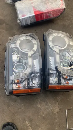 Headlight Land Rover Lr4 2010