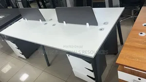 Imported 4 Seaters Office Workstation Desk