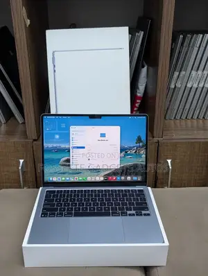 Laptop Apple MacBook Air 2024 M3 13-inch 16GB Apple M4 SSD 256GB