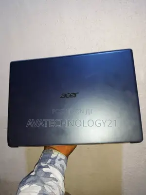 Laptop Acer Swift 5 Pro 8GB Intel Core i5 SSD 256GB