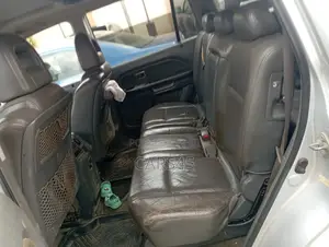Honda Pilot 2005 Silver