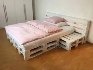 Palletize Wooden Pallet Bedframe