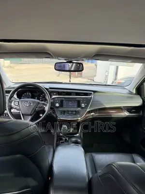Toyota Avalon XLE Premium Sedan FWD (3.5L 6cyl 6A) 2013 White