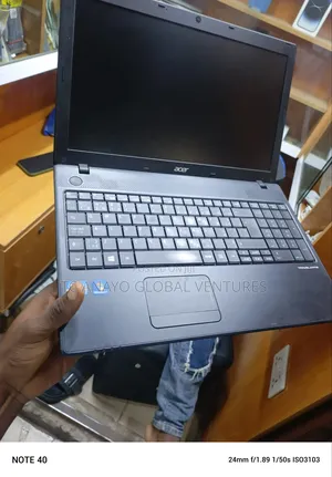Laptop Acer TravelMate P455 M 8GB Intel Core i3 HDD 320GB