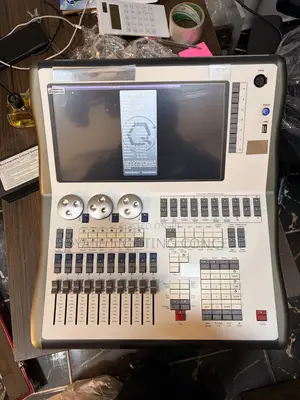 Avolite Quartz Console