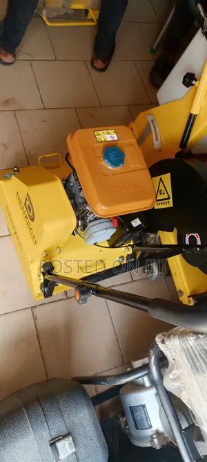 Plate Compactor Machine