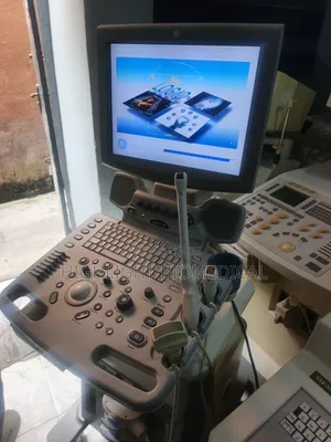 Ge Logiq P5 With Three Probes Linear, and TVS Probe