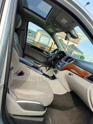 Mercedes-Benz GL-Class 550 2016 Silver