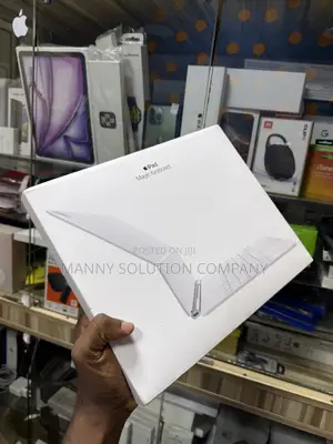 Apple Magic Keyboard for iPad Air 13”