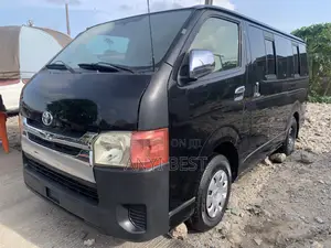 Toyota HiAce 2013 Black