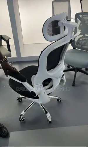 Elite Comfort Chair (Swivel)