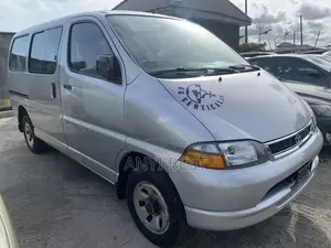 Toyota HiAce 2007 Silver