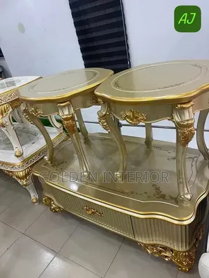 Quality Imported Royal Center Table and Side Stool