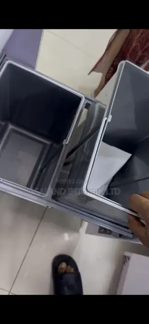 Dual Pull Out Cabinet Dustbin