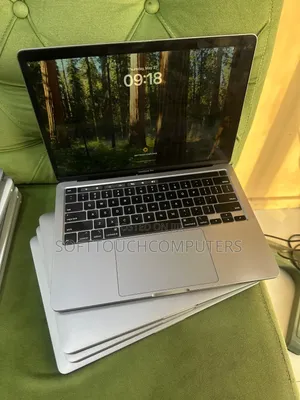 Laptop Apple MacBook Pro 2018 16GB Intel Core i7 SSD 512GB