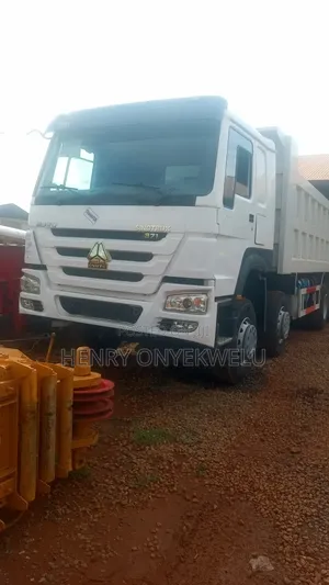 Howo 12 Tyres Tipper