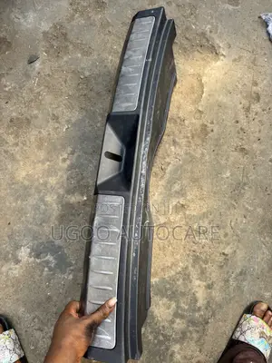 Booth Catcher Plastic Lexus Nx200