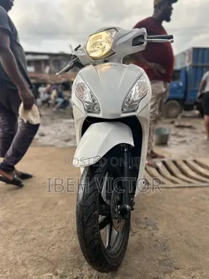 Honda Dio 2022 White