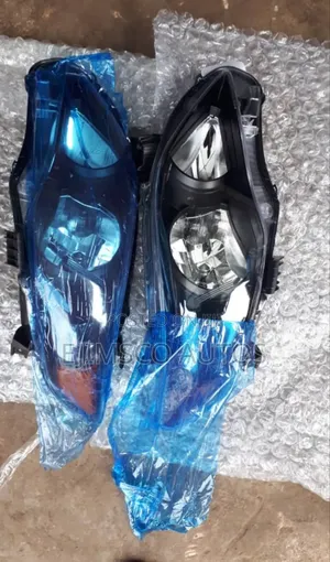 Headlamp Corolla 2010-2012 Sport