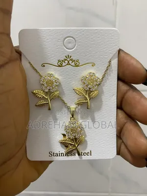 Quality Hy Fashion Chain and Earring Set