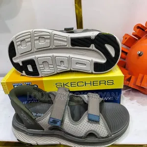 Skechers Max Cushion Sandals
