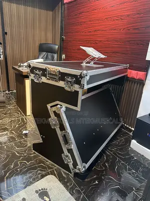 Z Dj Booth