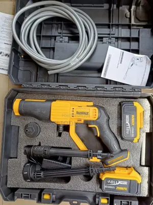 Dewalt Cordless High-Pressure Washer (118v) With Rechargeable Battery
