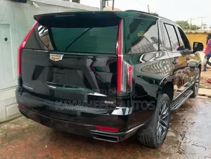 Cadillac Escalade Premium Luxury Platinum 4WD 2023 Black