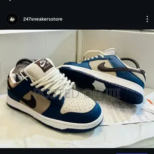 Nike Sneakers