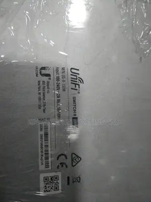 Unifi Switch 8 { 150w)