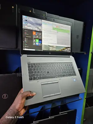 Laptop HP ZBook 17 G6 16GB Intel Core i7 SSD 512GB