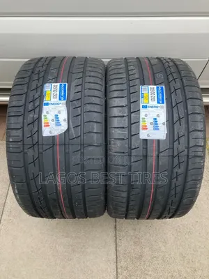 Brand New Accelera Iota St68 Premium Staggered Tyre Set (325 30 21