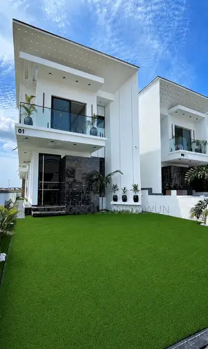 Green Artificial Grass
