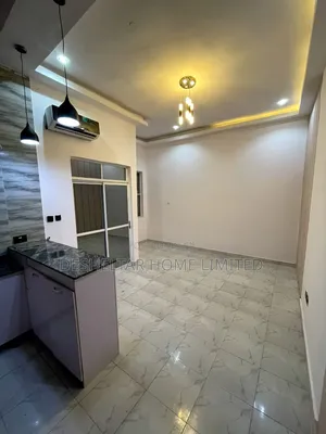 1bdrm Room & Parlour in Casa Massa 2, New, Chevron for rent