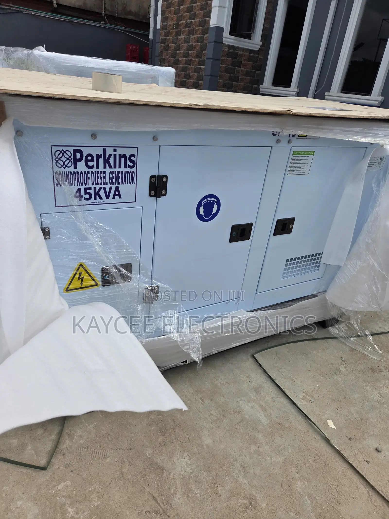 L45kva Perkins Silent Diesel Generator – Super Efficient