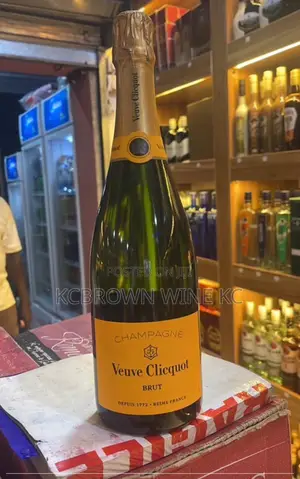 Veuve Cliquot Brut By 12bott