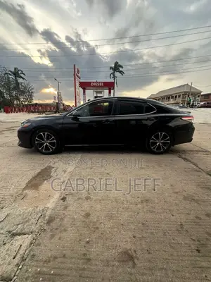 Toyota Camry SE (2.5L 4cyl 8A) 2019 Black