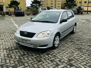 Toyota Corolla Liftback 2004 Silver
